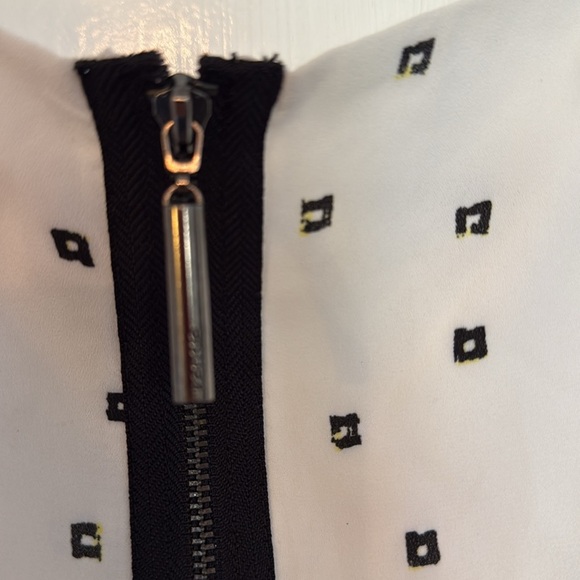 Kensie White and Black Sleeveless Sundress for Weddings - Picture 6 of 6